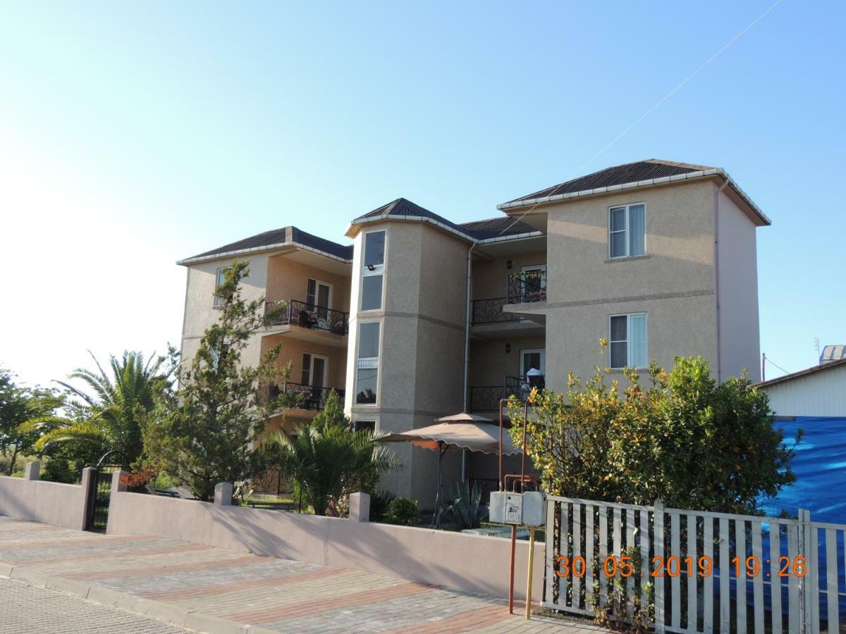 Nika Inn Кобулети Екстериор снимка