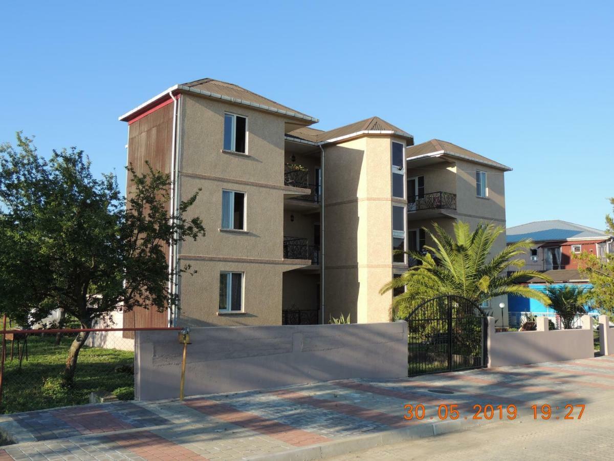 Nika Inn Кобулети Екстериор снимка